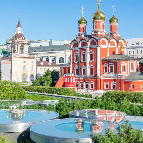 Варварка: из древности в современность 